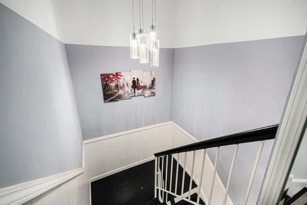 $2,595 | 1921 Williamsburg Drive, Hoffman Estates, IL 60169