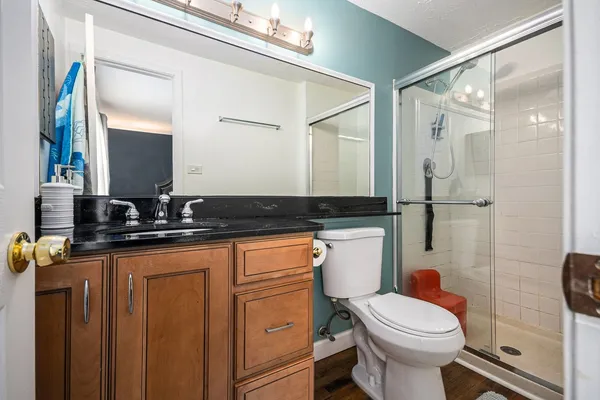 $2,595 | 1921 Williamsburg Drive, Hoffman Estates, IL 60169
