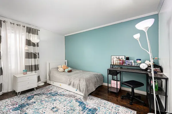 $2,595 | 1921 Williamsburg Drive, Hoffman Estates, IL 60169