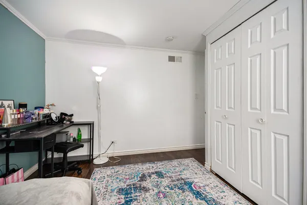 $2,595 | 1921 Williamsburg Drive, Hoffman Estates, IL 60169