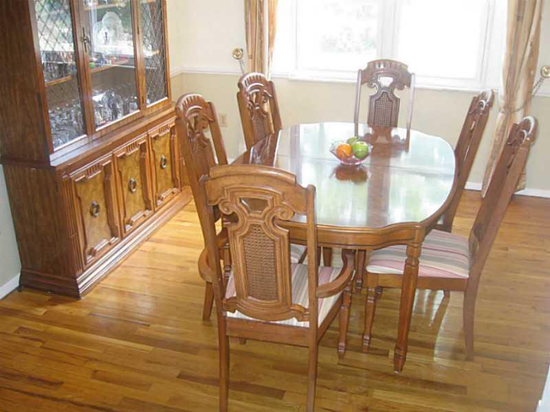 135 Leslie Road Monroeville, PA 15146 - Photo 5 of 24 Dining Room.