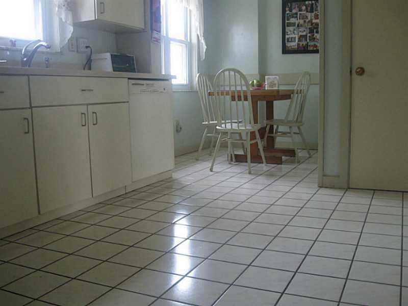 135 Leslie Road Monroeville, PA 15146 - Photo 8 of 24 Kitchen.