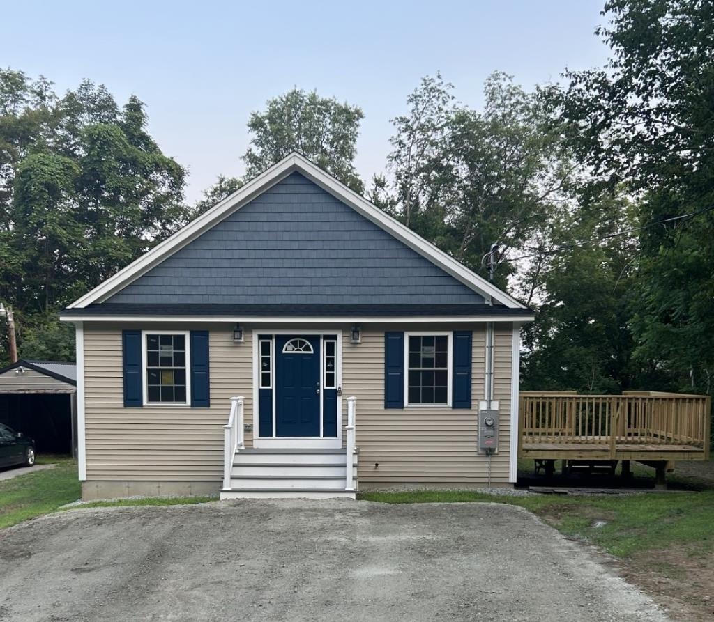 68 Michigan Street Winchester, NH 03470 - Photo 1 of 17 Gallery Image 1