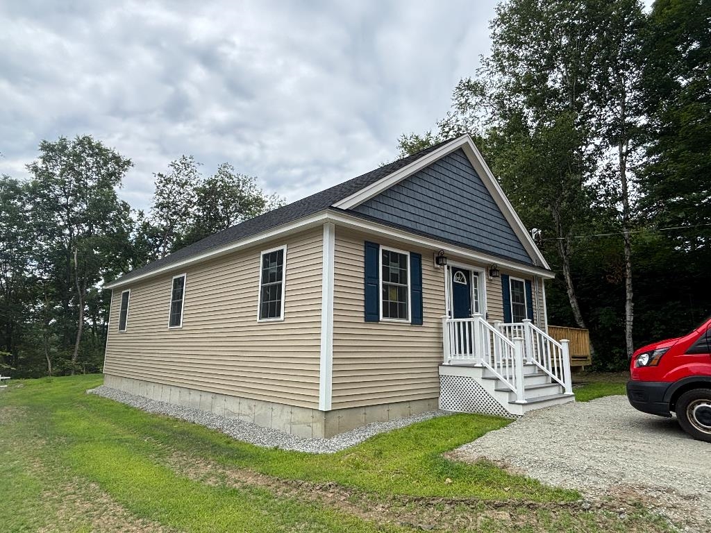 68 Michigan Street Winchester, NH 03470 - Photo 2 of 17 Gallery Image 2