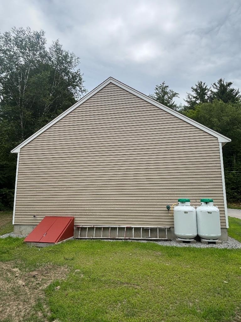 68 Michigan Street Winchester, NH 03470 - Photo 3 of 17 Gallery Image 3