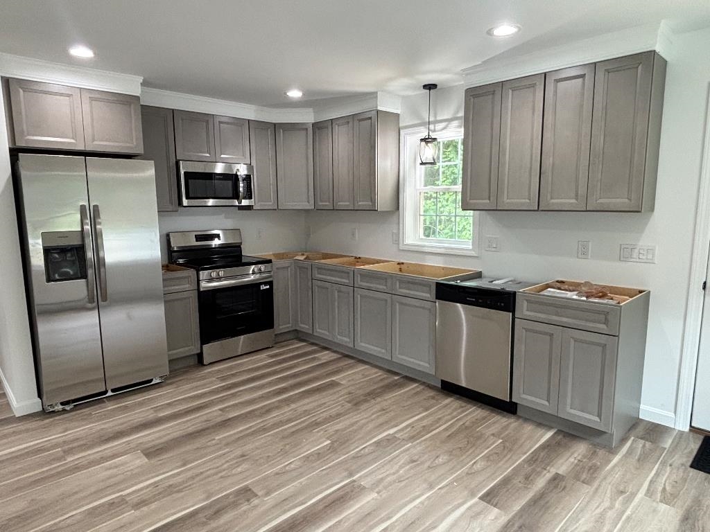 68 Michigan Street Winchester, NH 03470 - Photo 5 of 17 Gallery Image 5