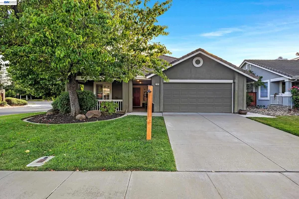$999,950 | 1106 Baltusrol Court, Livermore, CA 94551