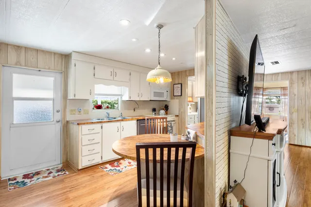 $65,000 | 485 Onyx Way, Jensen Beach, FL 34957