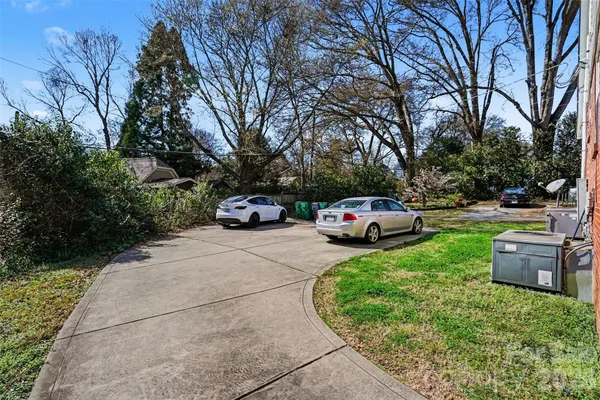 $700,000 | 2530 East 7th Street, Charlotte, NC 28204