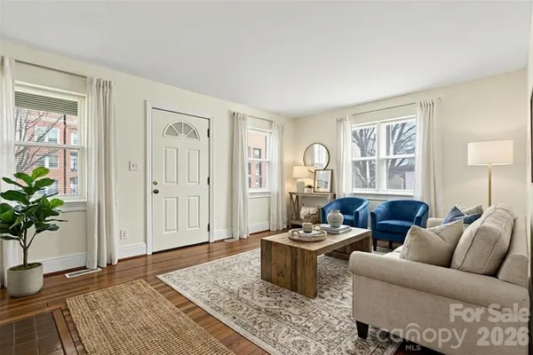 $700,000 | 2530 East 7th Street, Charlotte, NC 28204