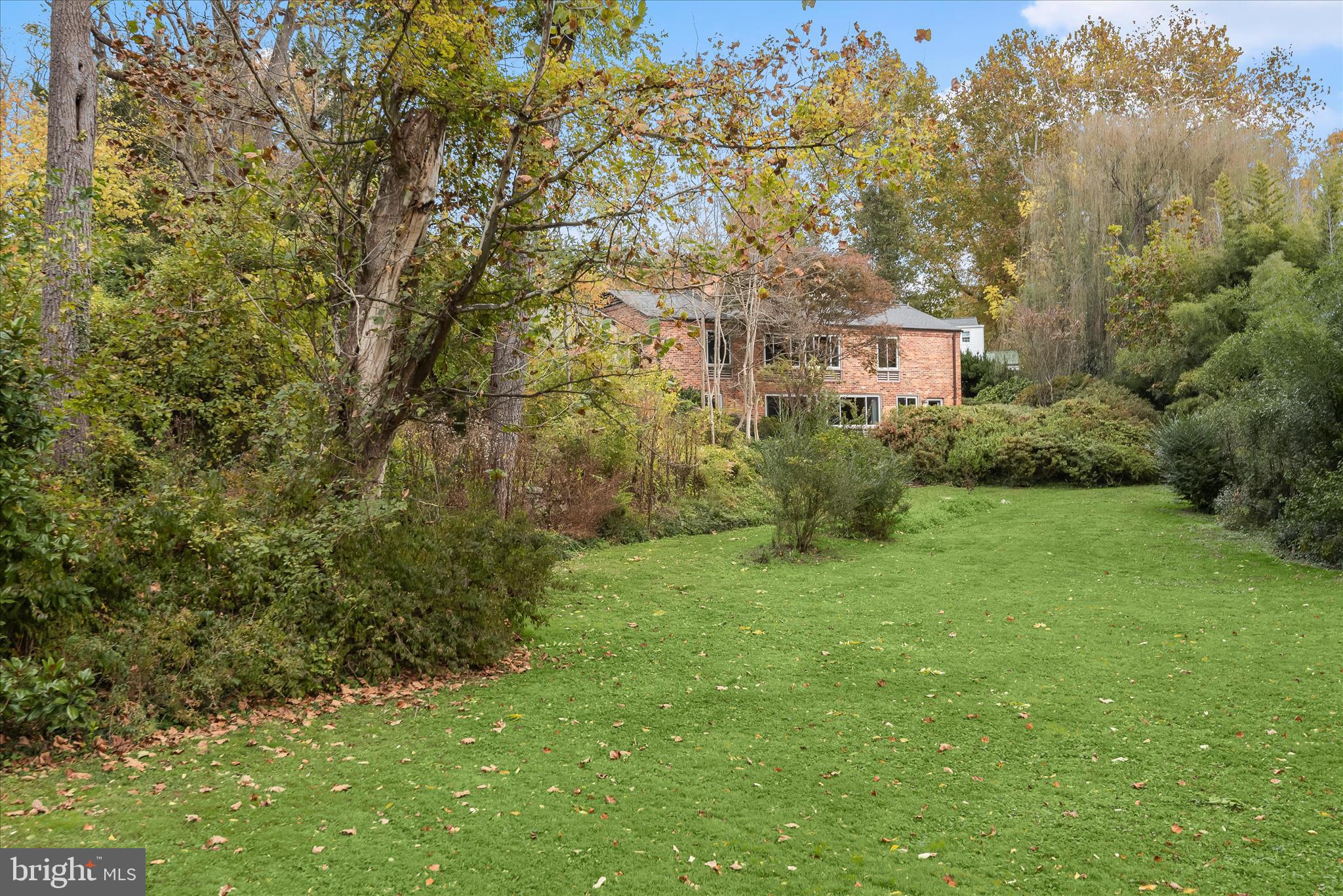 5311 Allandale Road Bethesda, MD 20816 - Photo 36 of 45 Backyard