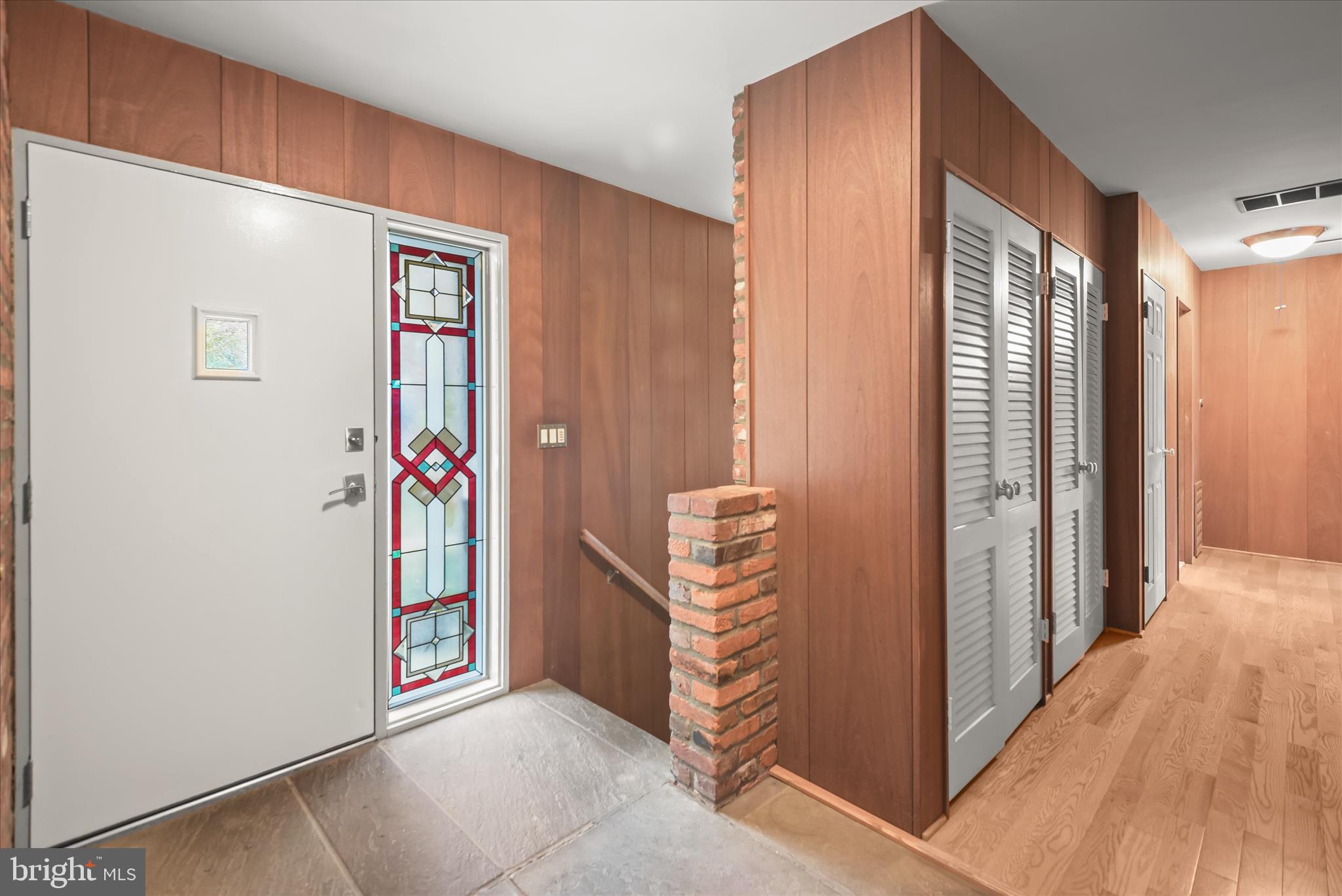5311 Allandale Road Bethesda, MD 20816 - Photo 4 of 45 Foyer
