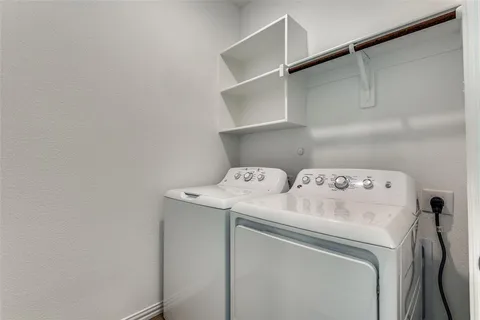 $1,895 | 2925 South Griffin Lane, Crandall, TX 75114