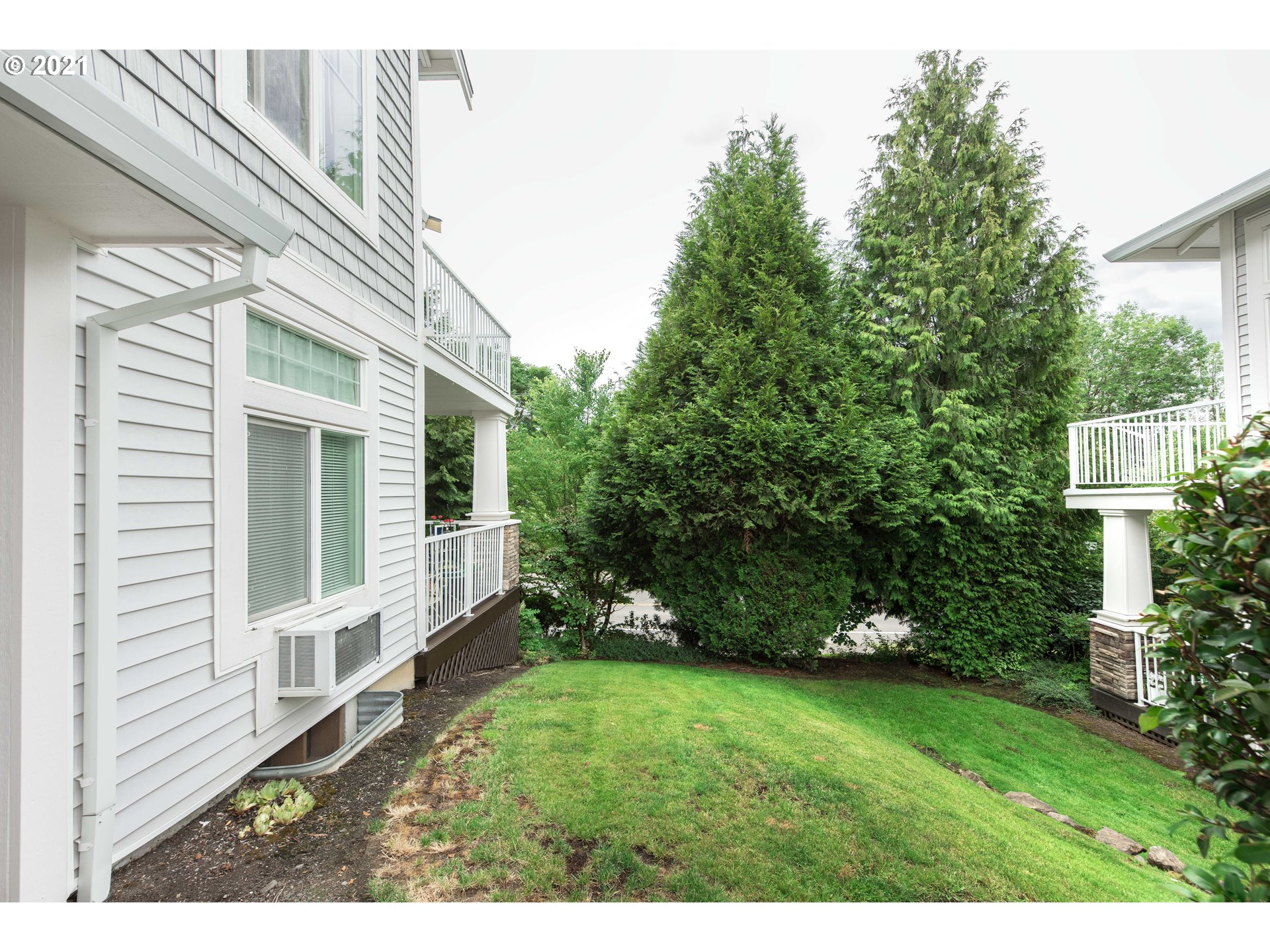 14635 Southwest Beard Road, Unit 204 Beaverton, OR 97007 - Photo 2 of 20 Gallery Image 2