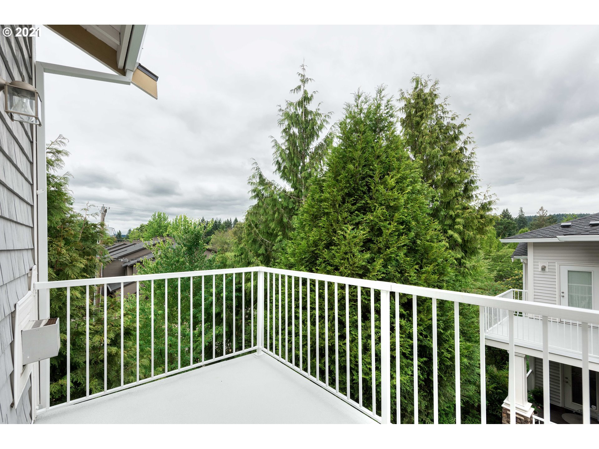 14635 Southwest Beard Road, Unit 204 Beaverton, OR 97007 - Photo 9 of 20 Gallery Image 9