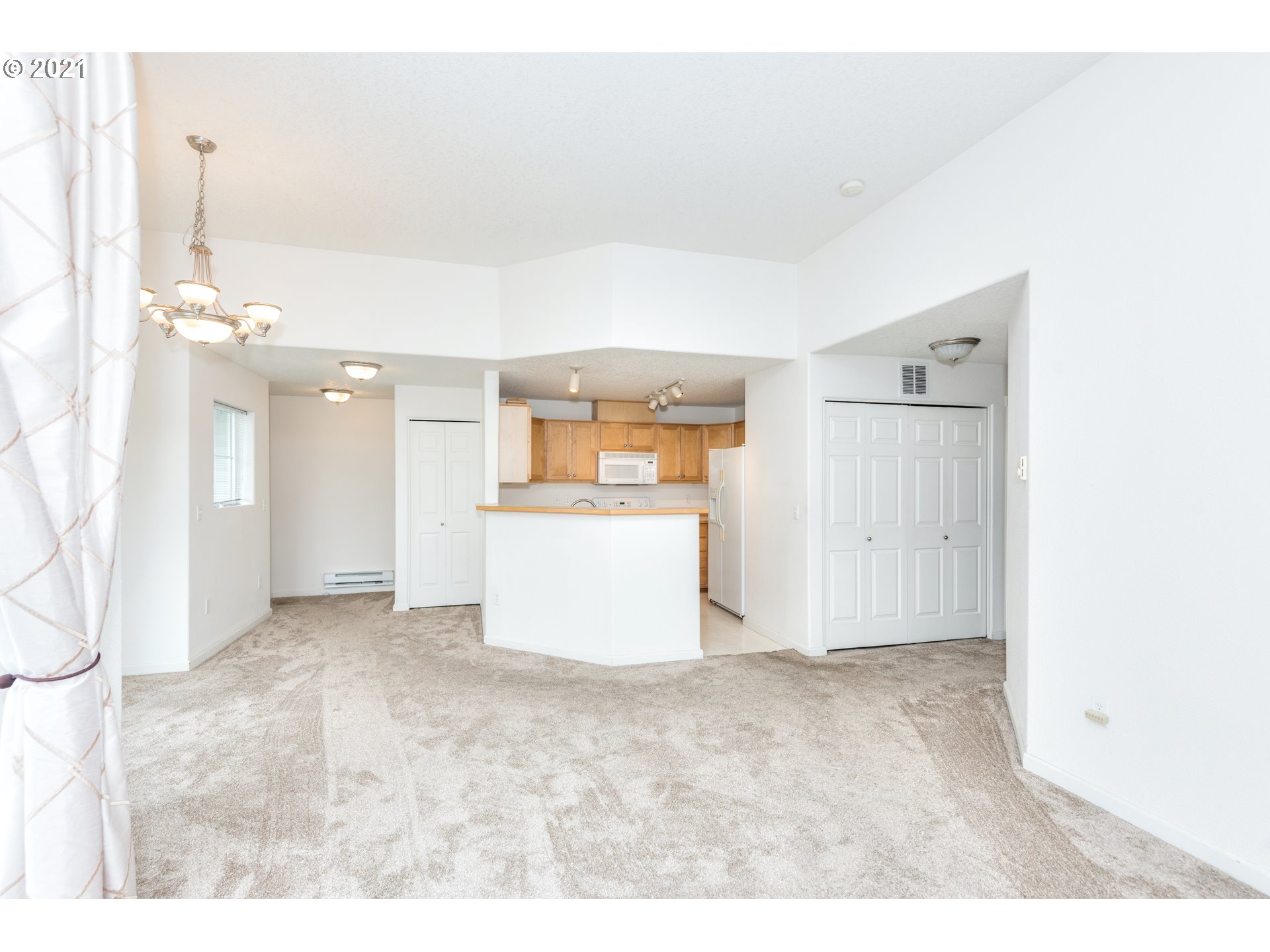 14635 Southwest Beard Road, Unit 204 Beaverton, OR 97007 - Photo 10 of 20 Gallery Image 10