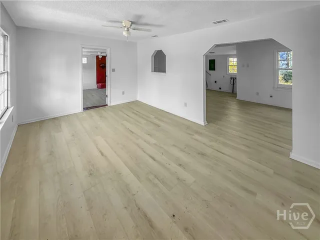 $1,700 | 1518 Heron Street, Savannah, GA 31415