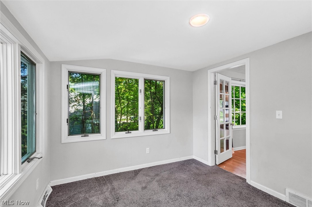 1130 Haselton Road Cleveland Heights, OH 44121 - Photo 11 of 26