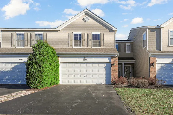 $2,350 | 4905 Courtland Circle, Plainfield, IL 60586