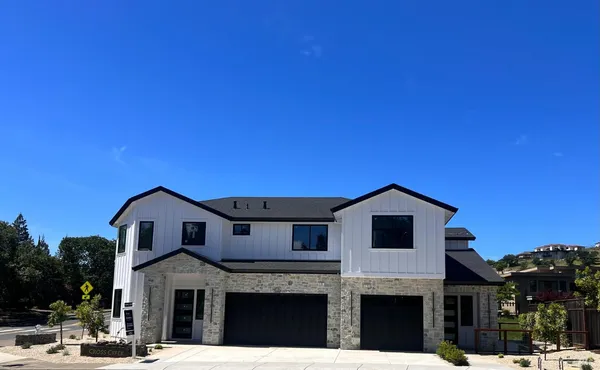 $1,599,995 | 3701 Cross Creek Road, Santa Rosa, CA 95403