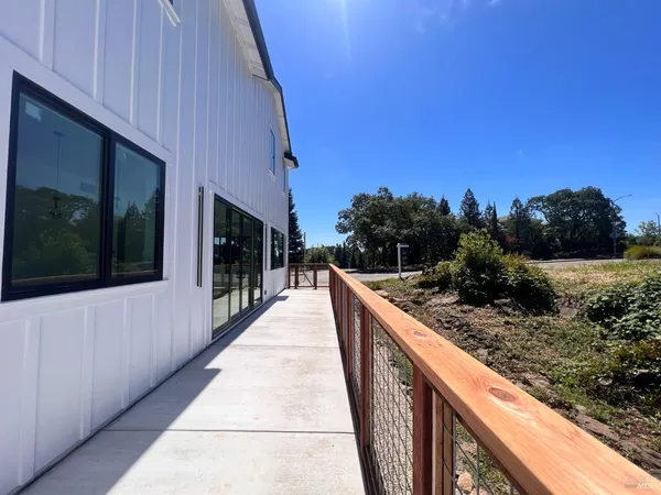 $1,599,995 | 3701 Cross Creek Road, Santa Rosa, CA 95403