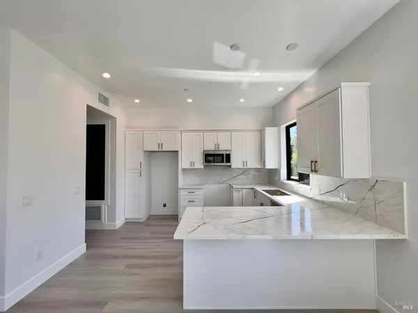 $1,599,995 | 3701 Cross Creek Road, Santa Rosa, CA 95403