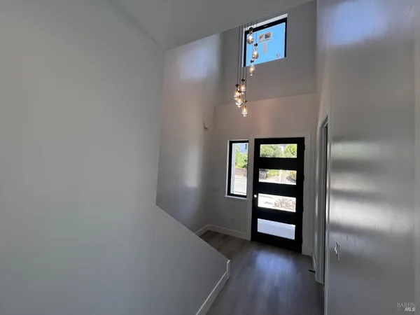 $1,599,995 | 3701 Cross Creek Road, Santa Rosa, CA 95403