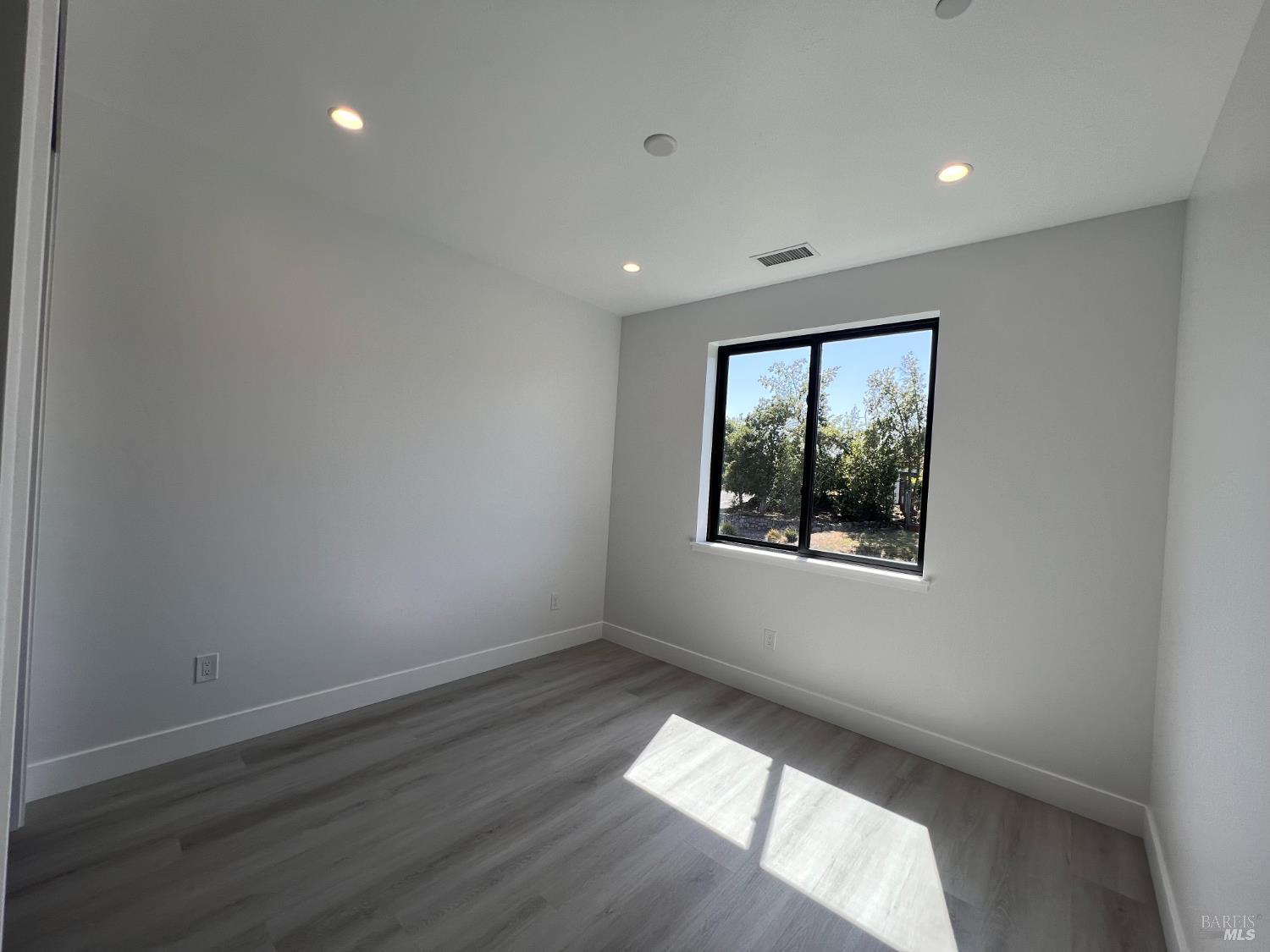 3701 Cross Creek Road Santa Rosa, CA 95403 - Photo 33 of 36 ADU upstairs bedroom 1