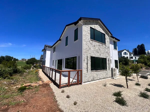 $1,599,995 | 3701 Cross Creek Road, Santa Rosa, CA 95403