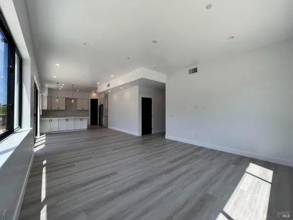 $1,599,995 | 3701 Cross Creek Road, Santa Rosa, CA 95403