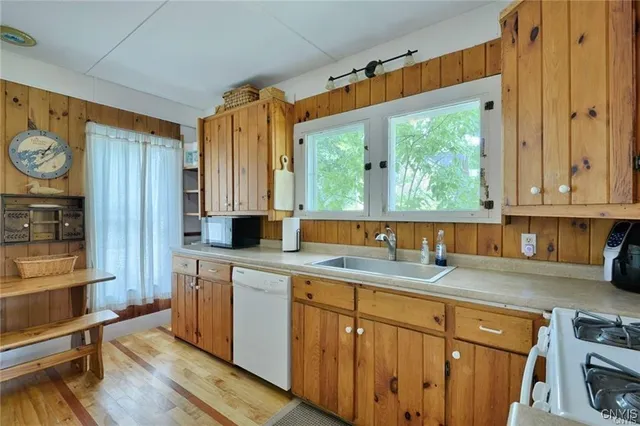 $629,900 | 42904 United States Avenue, Orleans, NY 13692