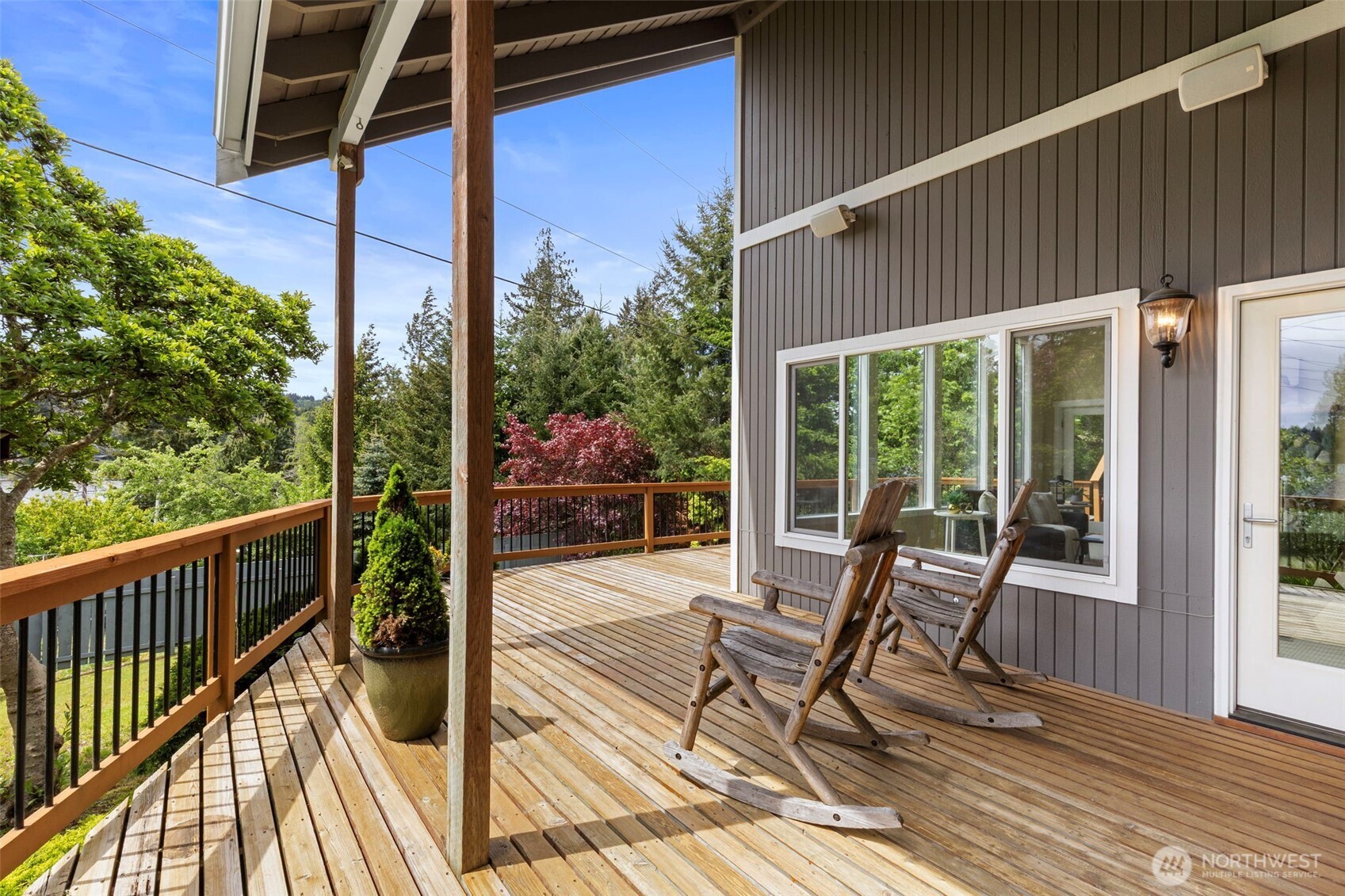 21275 Indianola Road Northeast Poulsbo, WA 98370 - Photo 11 of 40
