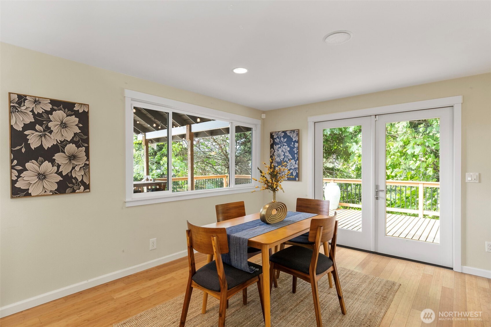 21275 Indianola Road Northeast Poulsbo, WA 98370 - Photo 13 of 40