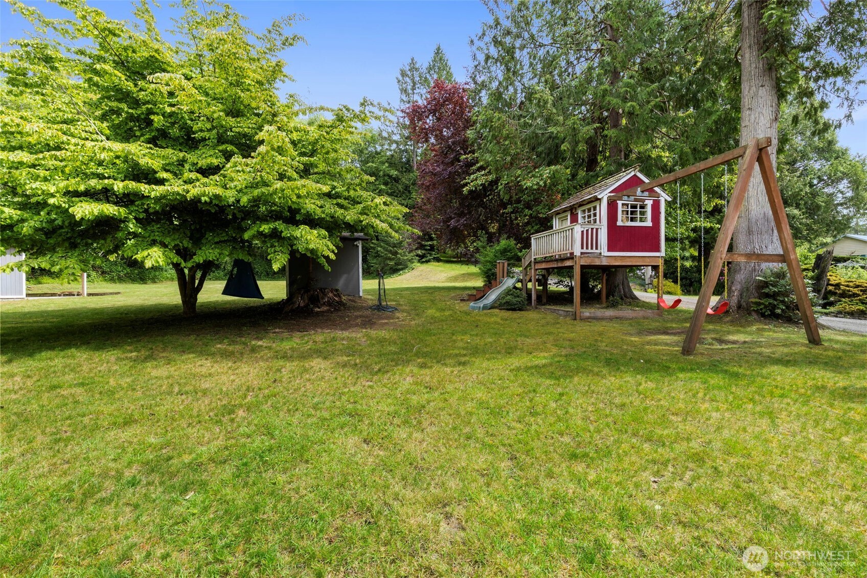 21275 Indianola Road Northeast Poulsbo, WA 98370 - Photo 32 of 40