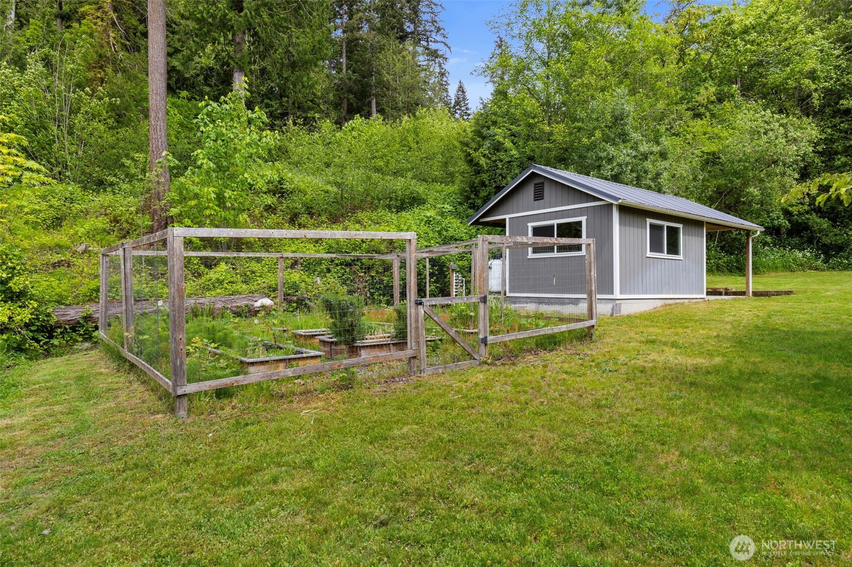 21275 Indianola Road Northeast Poulsbo, WA 98370 - Photo 34 of 40