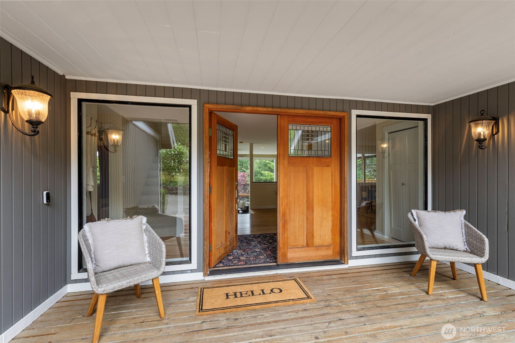 21275 Indianola Road Northeast Poulsbo, WA 98370 - Photo 5 of 40