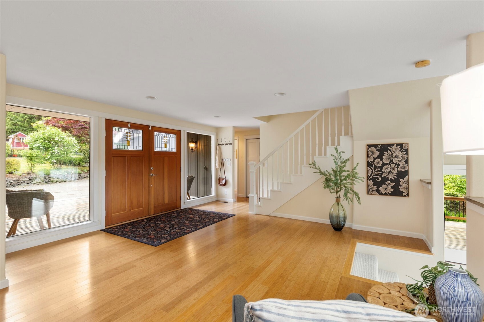 21275 Indianola Road Northeast Poulsbo, WA 98370 - Photo 7 of 40