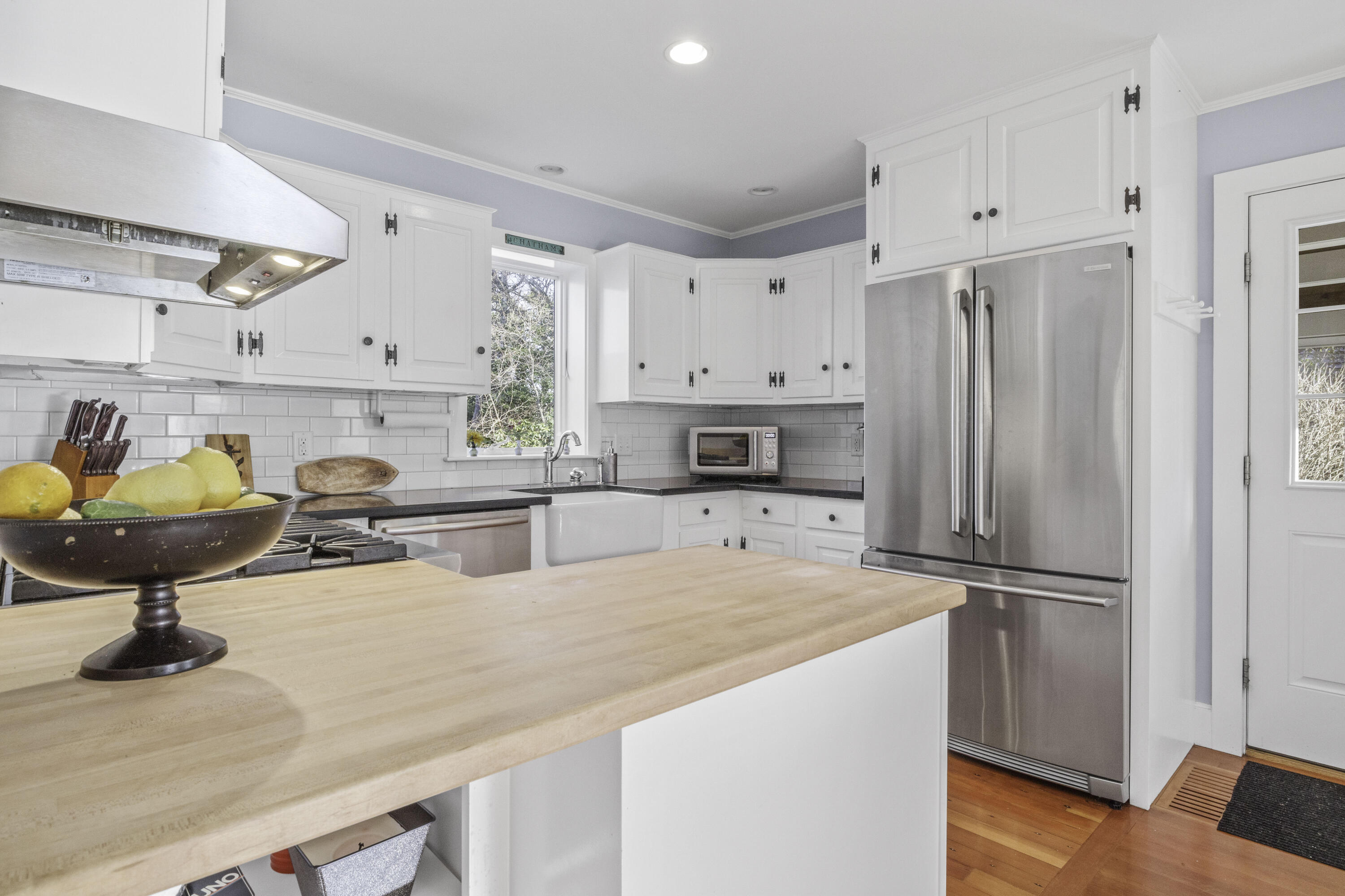 486 Crowell Road North Chatham, MA 02650 - Photo 12 of 25 486croLR-11