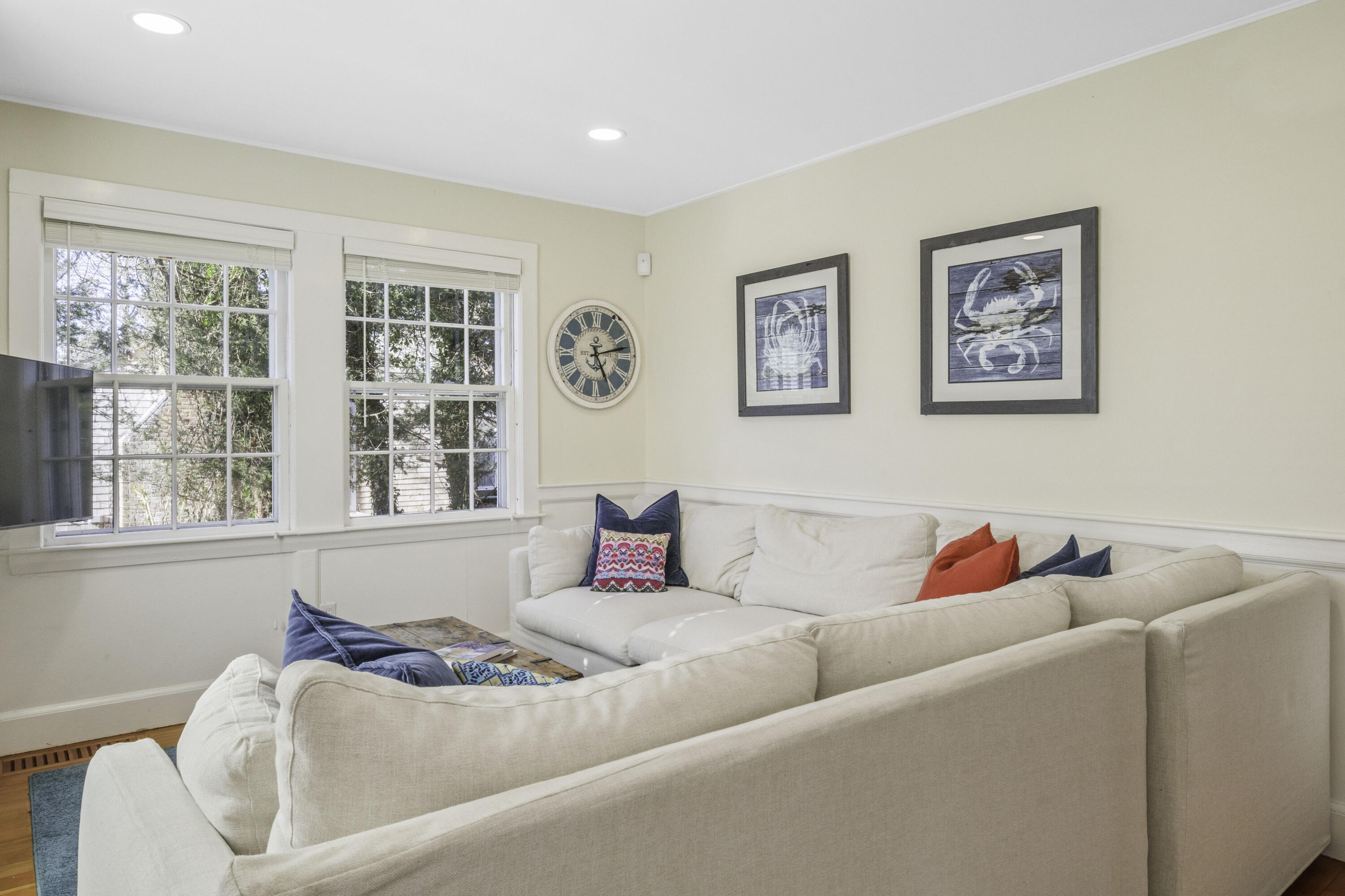 486 Crowell Road North Chatham, MA 02650 - Photo 5 of 25 486croLR-4