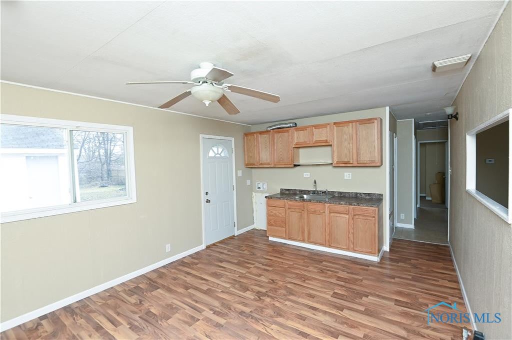 202 Independence Road Toledo, OH 43607 - Photo 4 of 20 Gallery Image 4