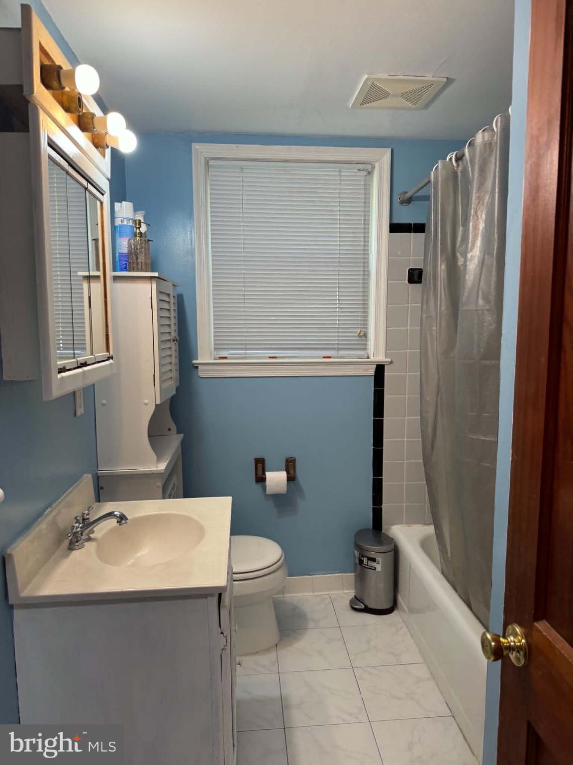 5313 Easton Drive Springfield, VA 22151 - Photo 9 of 13