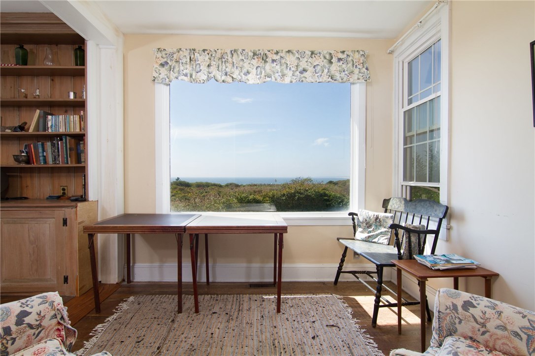 13 Fenway Road Westerly, RI 02891 - Photo 12 of 37 Gallery Image 12