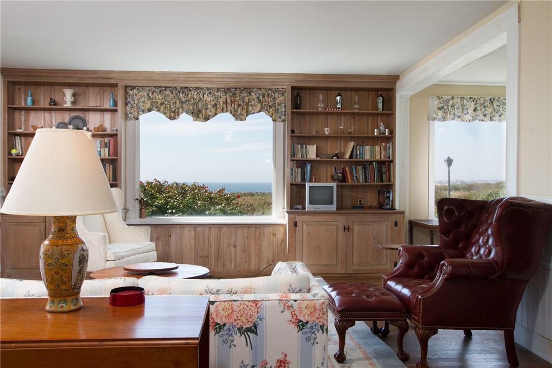13 Fenway Road Westerly, RI 02891 - Photo 16 of 37 Gallery Image 16