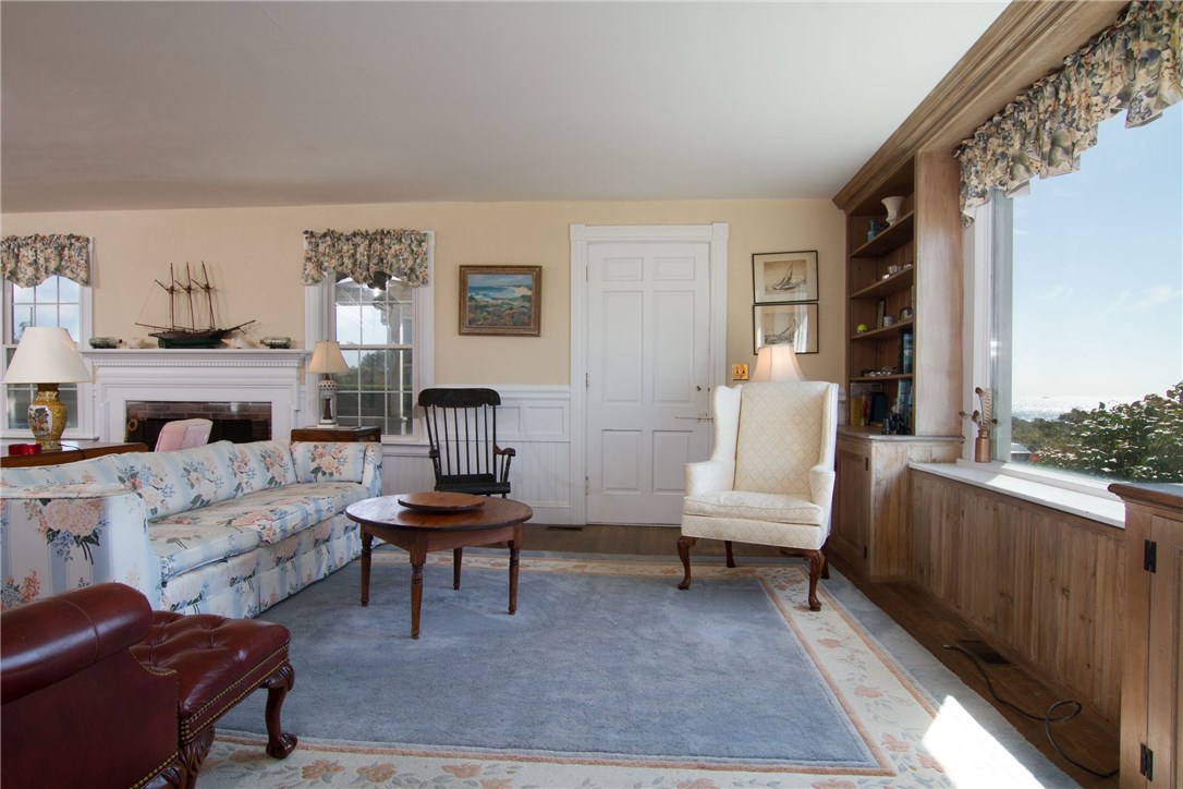 13 Fenway Road Westerly, RI 02891 - Photo 17 of 37 Gallery Image 17