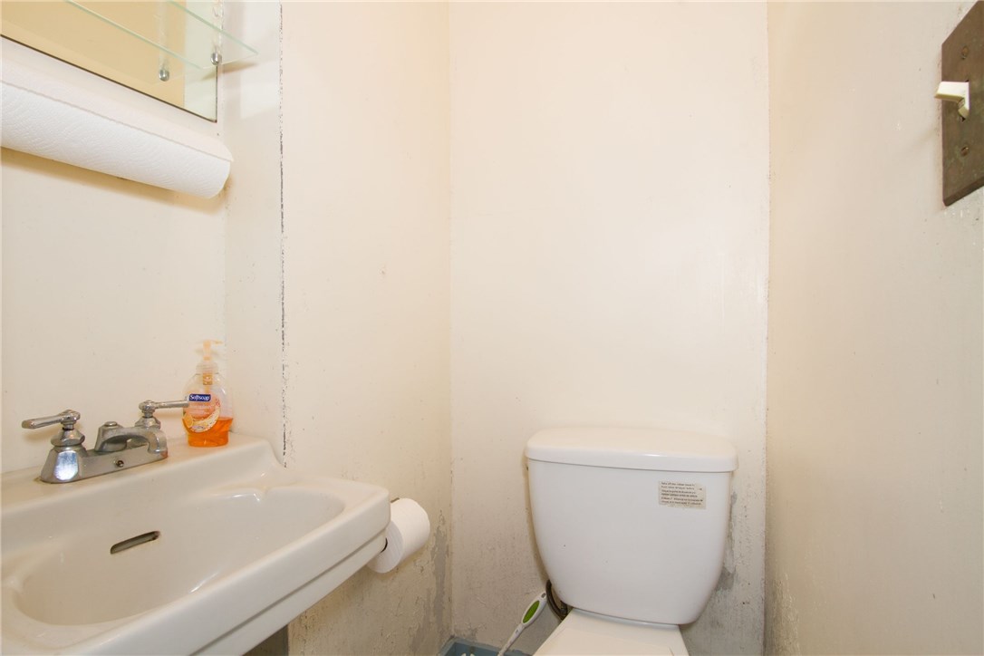 13 Fenway Road Westerly, RI 02891 - Photo 26 of 37 Gallery Image 26