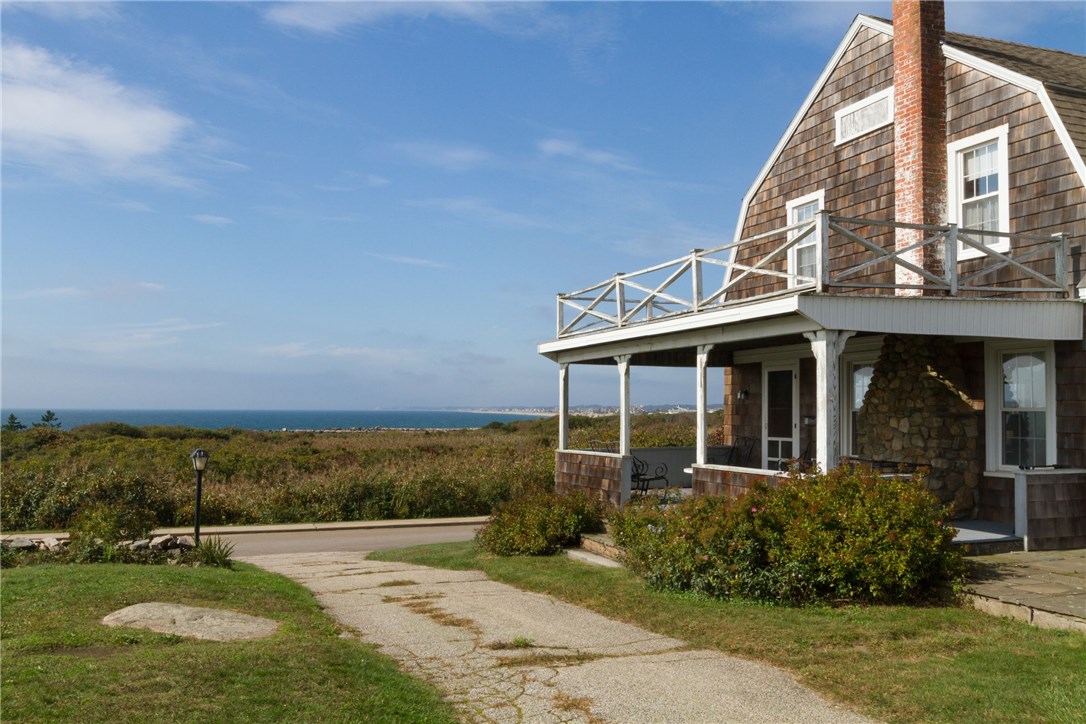 13 Fenway Road Westerly, RI 02891 - Photo 4 of 37 Gallery Image 4