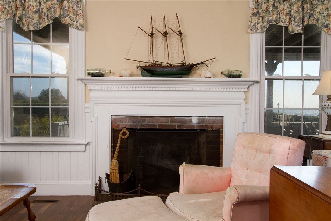 13 Fenway Road Westerly, RI 02891 - Photo 9 of 37 Gallery Image 9
