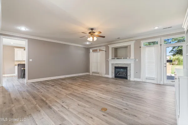 $635,000 | 5137 Meadow Pointe Drive, Southaven, MS 38672