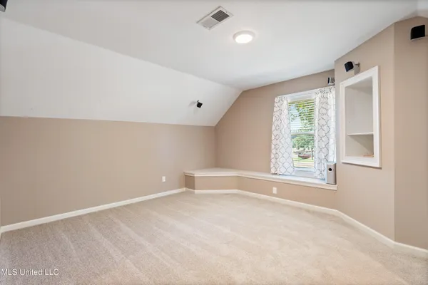 $635,000 | 5137 Meadow Pointe Drive, Southaven, MS 38672