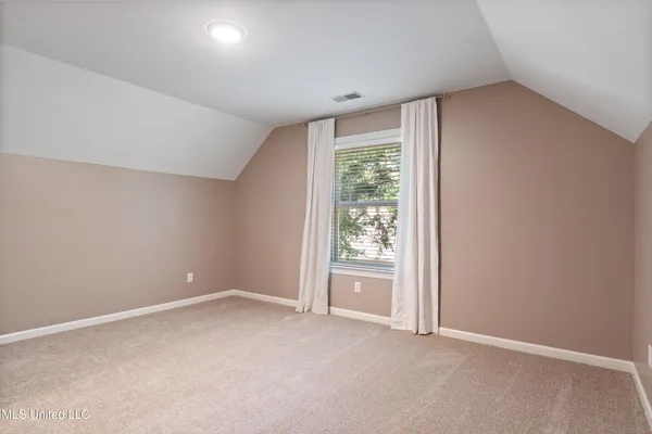 $635,000 | 5137 Meadow Pointe Drive, Southaven, MS 38672